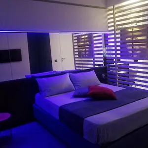 https://vogue-suite-home.barihotels.org